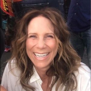 Meet your Posher, Danette